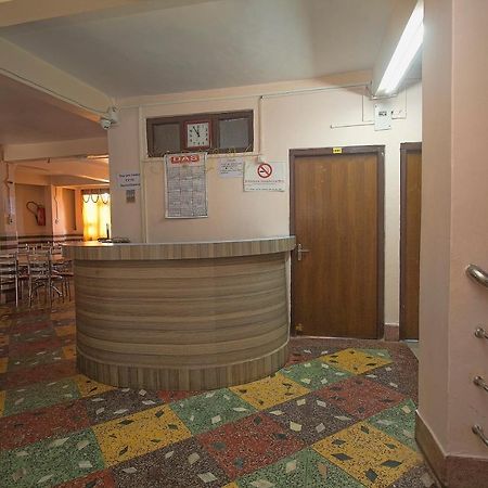Oyo 23546 Pushpak Hotel ดาร์จีลิง ภายนอก รูปภาพ