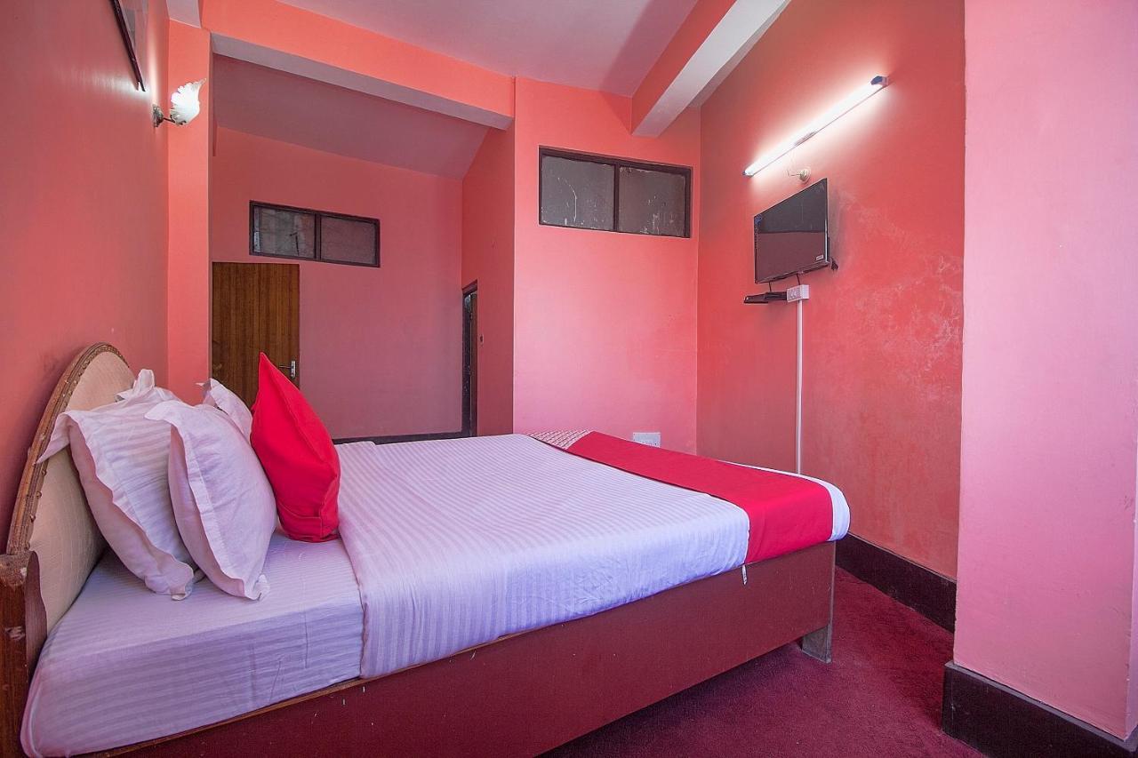 Oyo 23546 Pushpak Hotel ดาร์จีลิง ภายนอก รูปภาพ